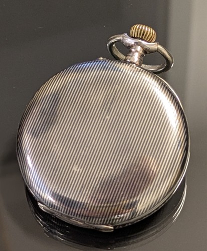 Attraktive taschenuhr - attraktive,